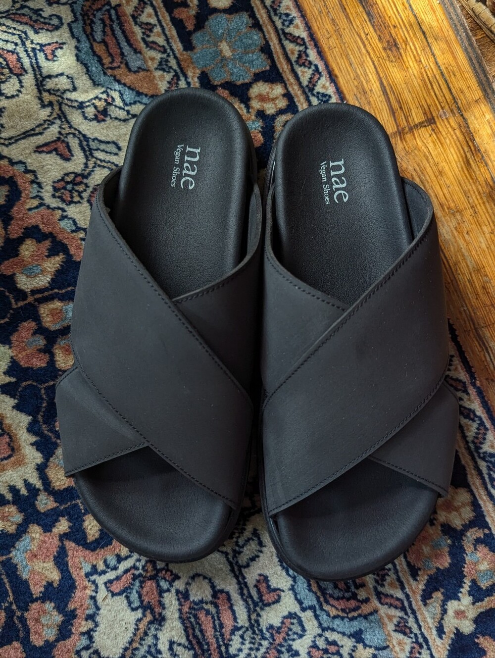NAE DAVU Black Vegan Sandal